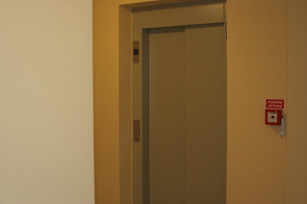 Art Star Hotel Hostivice Zewnętrze zdjęcie